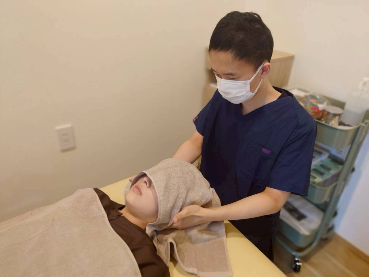 現代人必見！眼精疲労と頭痛を根本から解消する鍼灸療法